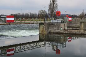Panneaux de signalisation fluviale