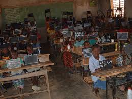 LA CARTE EDUCATIVE DU BURKINA FASO 2004/2005